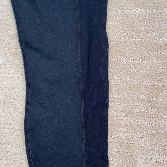 Black fabletics Capri leggings - Picture 3 of 6